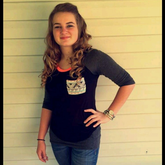 Meet your Posher, Chloe - Picture 1 of 1